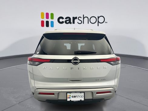 Used 2023 Nissan Pathfinder SL AWD/4WD image 22