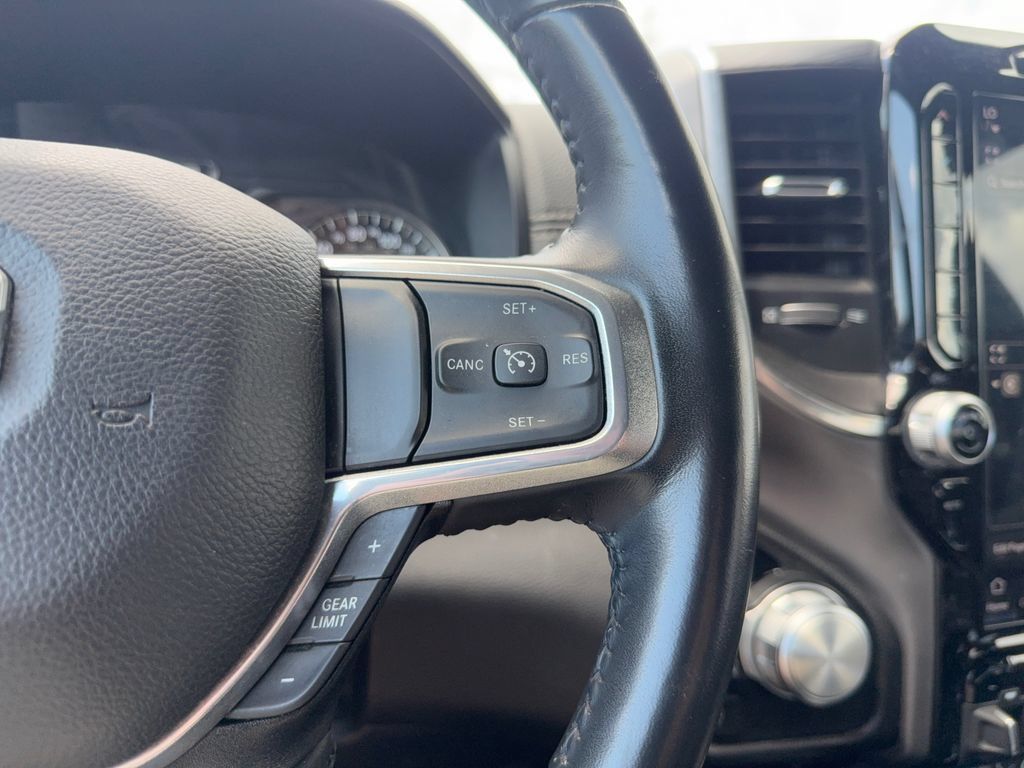 Used 2023 RAM 1500 Laramie AWD/4WD image 19