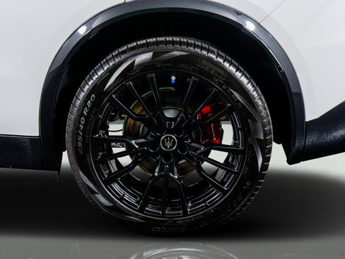 Used 2025 Maserati Grecale Modena image 18