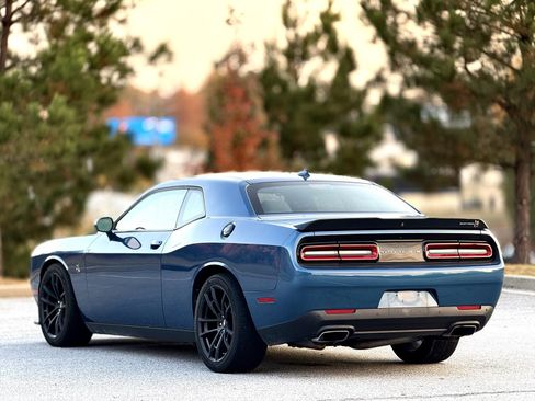 Used 2020 Dodge Challenger R/T Scat Pack w/ Shaker Package image 9