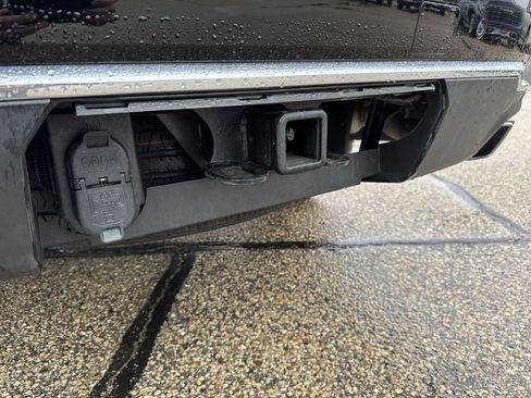 Certified 2025 GMC Yukon Denali image 7