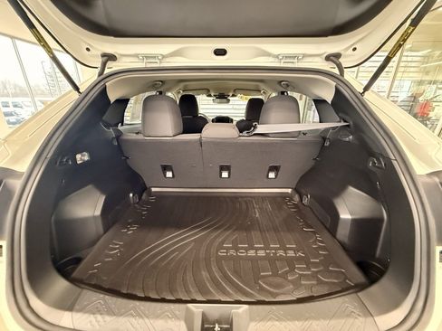 Used 2024 Subaru Crosstrek 2.0i Premium w/ Popular Package #4 image 19