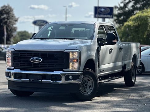 New 2026 Ford F350 XL w/ XL Chrome Package image 1