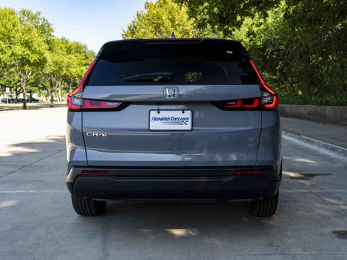 Used 2025 Honda CR-V EX image 8