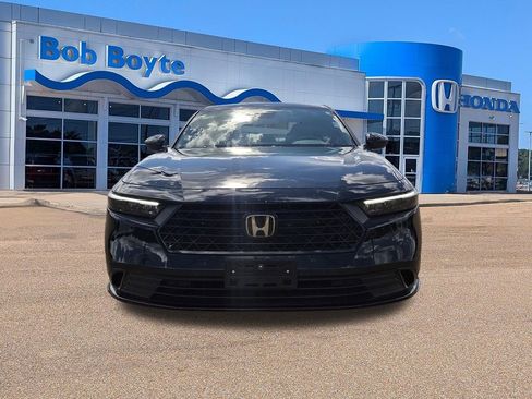 Used 2024 Honda Accord Sport image 2