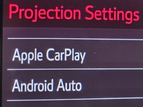 Used 2021 Toyota Highlander XLE image 4