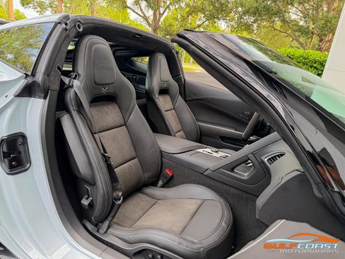 Used 2019 Chevrolet Corvette ZR1 RWD image 30