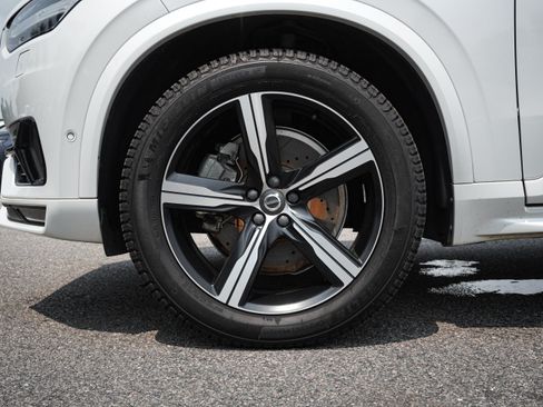 Used 2019 Volvo XC90 T6 R-Design w/ Advanced Package AWD/4WD image 13