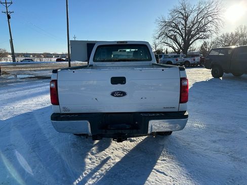 Used 2016 Ford F250 XL w/ XL Appearance Package image 3