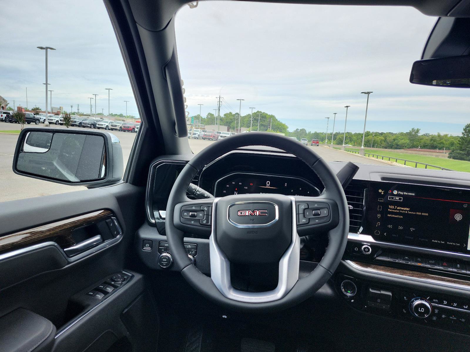 New 2026 GMC Sierra 1500 SLE AWD/4WD image 10