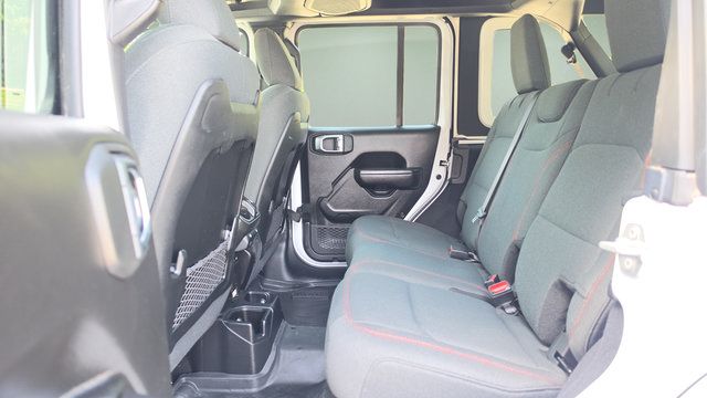 Used 2024 Jeep Wrangler Unlimited Rubicon w/ Convenience Group AWD/4WD image 40