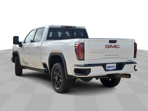Used 2024 GMC Sierra 2500 AT4 w/ AT4 Premium Plus Package AWD/4WD image 6