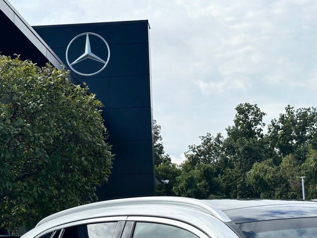 New 2027 Mercedes-Benz GLC 300 4MATIC image 17