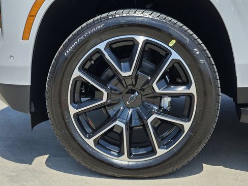 New 2026 Chevrolet Tahoe RST w/ Comfort Package AWD/4WD image 12