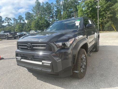Used 2025 Toyota 4Runner SR5 RWD image 4