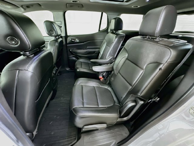 Used 2020 GMC Acadia SLT w/ Driver Alert Package II AWD/4WD image 32