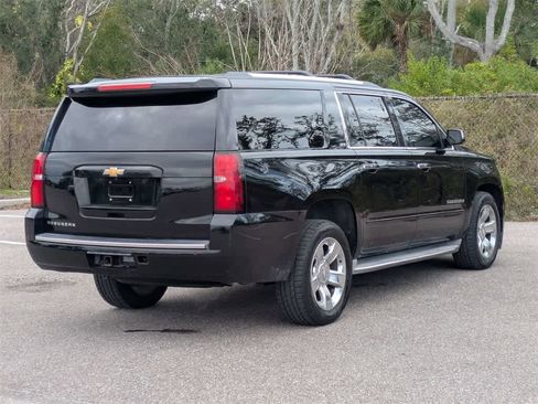 Used 2015 Chevrolet Suburban LTZ image 5
