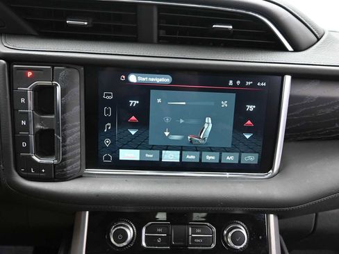 Used 2023 GMC Yukon XL Denali w/ Denali Reserve Package image 21