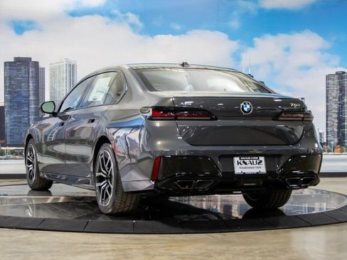 New 2026 BMW 760i xDrive w/ Executive Package AWD/4WD image 9