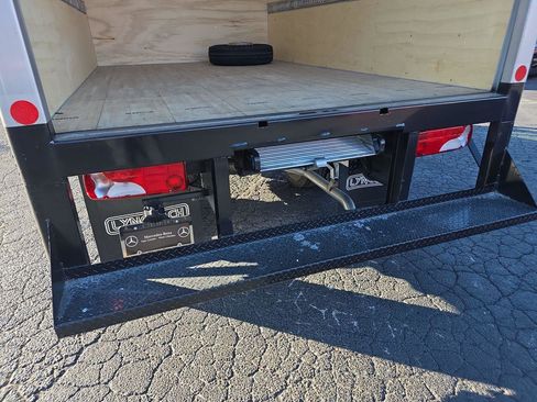 Used 2023 Mercedes-Benz Sprinter 4500 image 28