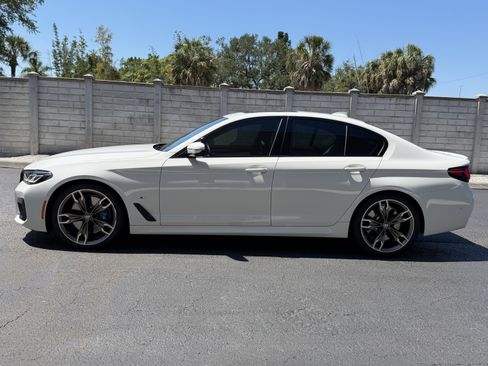 Used 2022 BMW M550i xDrive AWD/4WD image 2