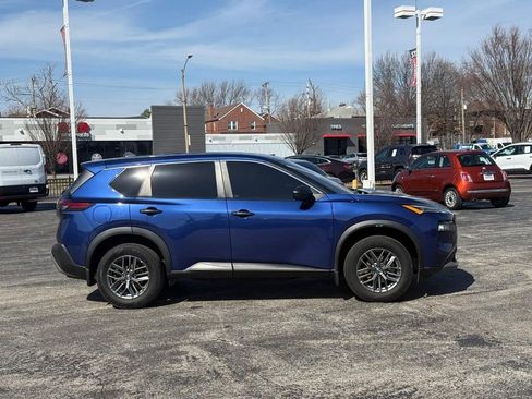 Used 2022 Nissan Rogue S image 5