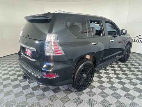 Used 2023 Lexus GX 460 Premium w/ Premium Package image 8