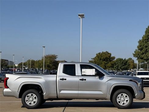 New 2026 Toyota Tundra SR image 3