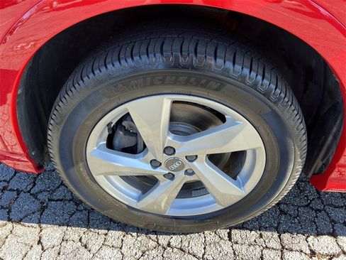 Used 2020 Audi Q3 2.0T Premium Plus image 9