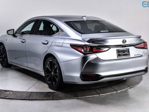 Used 2024 Lexus ES 300h F Sport w/ Accessory Package (Z2) FWD image 4