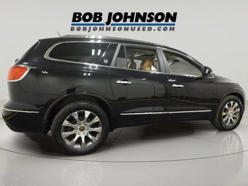 Used 2017 Buick Enclave Premium w/ Experience Buick Package image 3