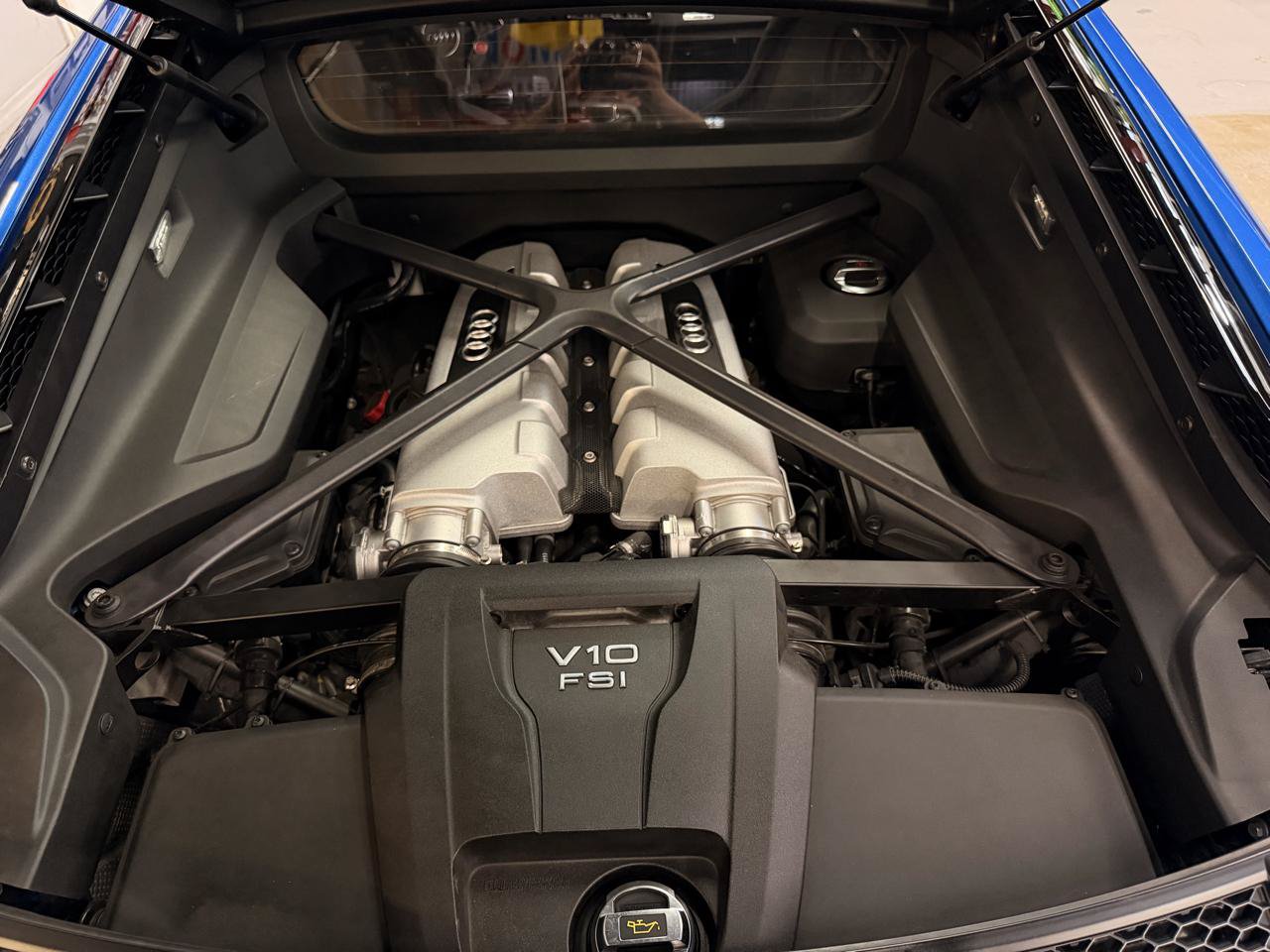 Used 2018 Audi R8 V10 AWD/4WD image 18