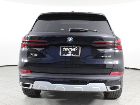New 2026 BMW X5 xDrive40i w/ Climate Comfort Package image 10