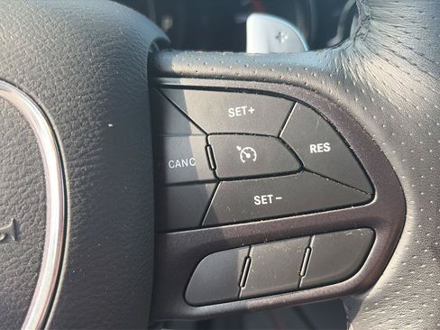 Used 2025 Dodge Durango GT AWD/4WD image 18