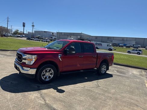 Used 2021 Ford F150 XLT w/ Equipment Group 301A Mid image 6