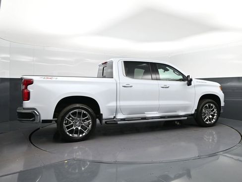 New 2026 Chevrolet Silverado 1500 LTZ w/ LTZ Premium Package AWD/4WD image 8