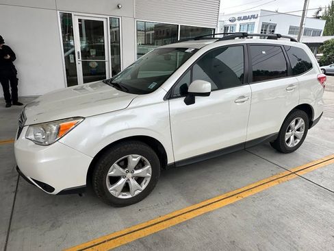 Used 2015 Subaru Forester 2.5i Premium w/ All-Weather Package AWD/4WD image 3