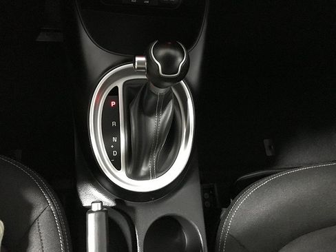 Used 2017 Kia Soul + w/ Designer's Package FWD image 29