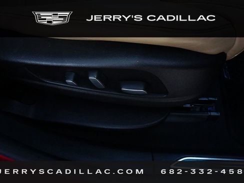 Used 2017 Cadillac XT5 Platinum image 27