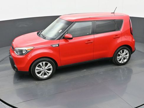 Used 2015 Kia Soul + image 36