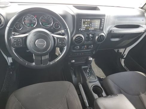 Used 2018 Jeep Wrangler Unlimited Sport S AWD/4WD image 10