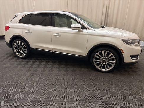 Used 2016 Lincoln MKX Reserve w/ Climate Package image 4