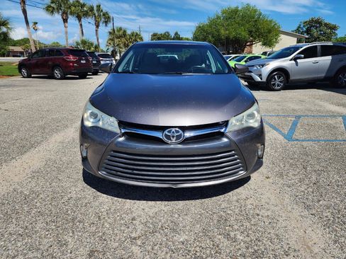 Used 2016 Toyota Camry LE FWD image 8