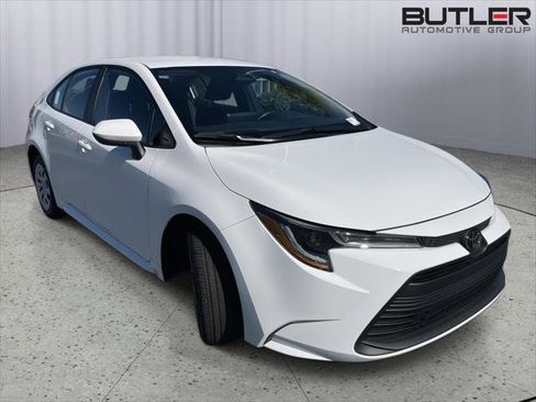 Certified 2024 Toyota Corolla LE image 7