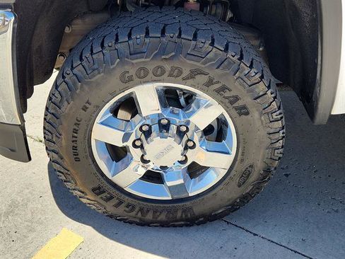 Used 2018 GMC Sierra 2500 SLT w/ Duramax Plus Package image 6