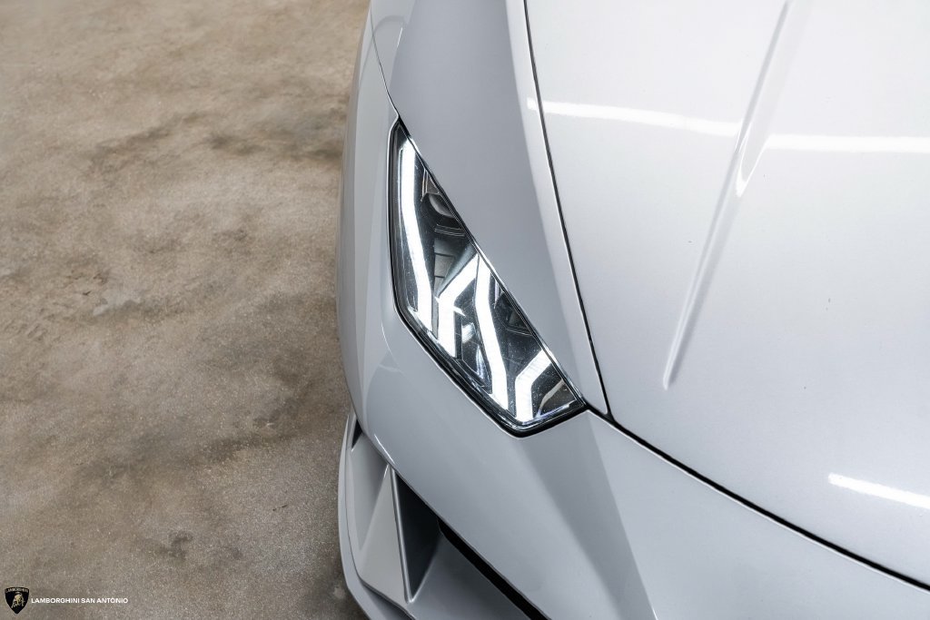 Used 2020 Lamborghini Huracan EVO AWD/4WD image 22