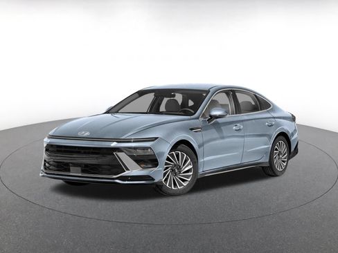 Used 2025 Hyundai Sonata SEL FWD image 3