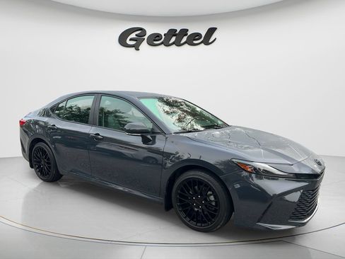 Used 2025 Toyota Camry LE w/ Convenience Package FWD image 3