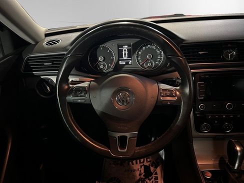 Used 2014 Volkswagen Passat TDI SE image 24