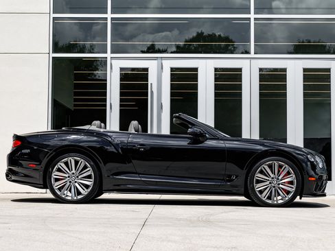 Used 2024 Bentley Continental GT Speed image 5